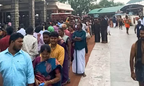 சபரிமலை சீசன் தொடங்கியதால் பழனியில் ஐயப்ப பக்தர்கள் வருகை அதிகரிப்பு