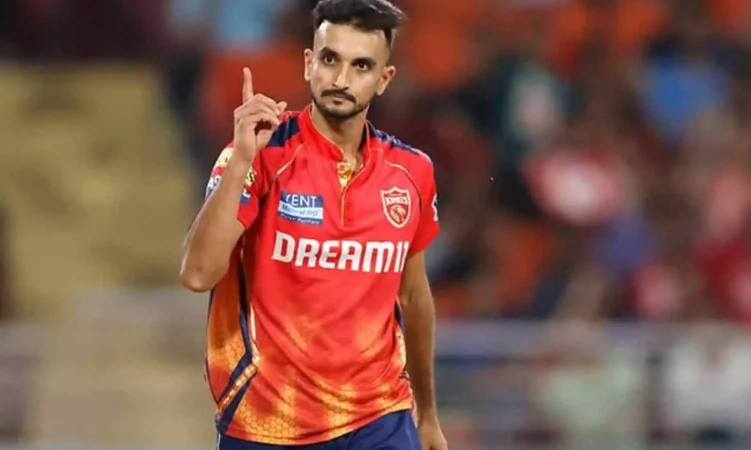 ஹர்சல் படேலை ரூ.8 கோடிக்கு ஏலம் எடுத்தது... ... தமிழக வீரர் நடராஜனுக்கு ரூ. 10 கோடி.. டெல்லி அணியில் இணைகிறார் - லைவ் அப்டேட்ஸ்..