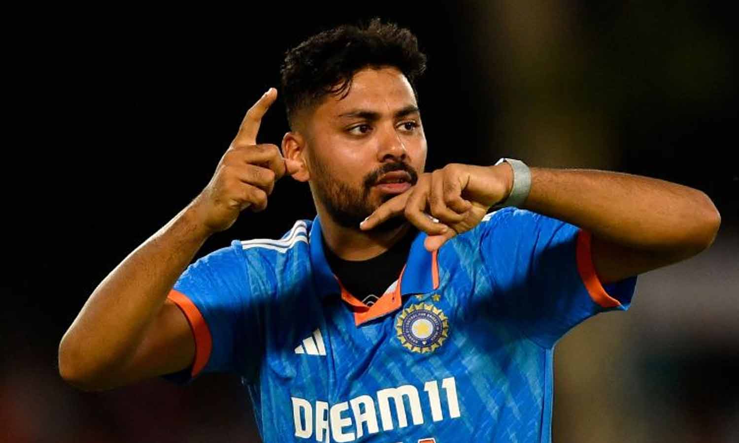 ஆவேஷ் கானை ரூ.9.75 கோடிக்கு ஏலம் எடுத்தது லக்னோ. ... ... தமிழக வீரர் நடராஜனுக்கு ரூ. 10 கோடி.. டெல்லி அணியில் இணைகிறார் - லைவ் அப்டேட்ஸ்..