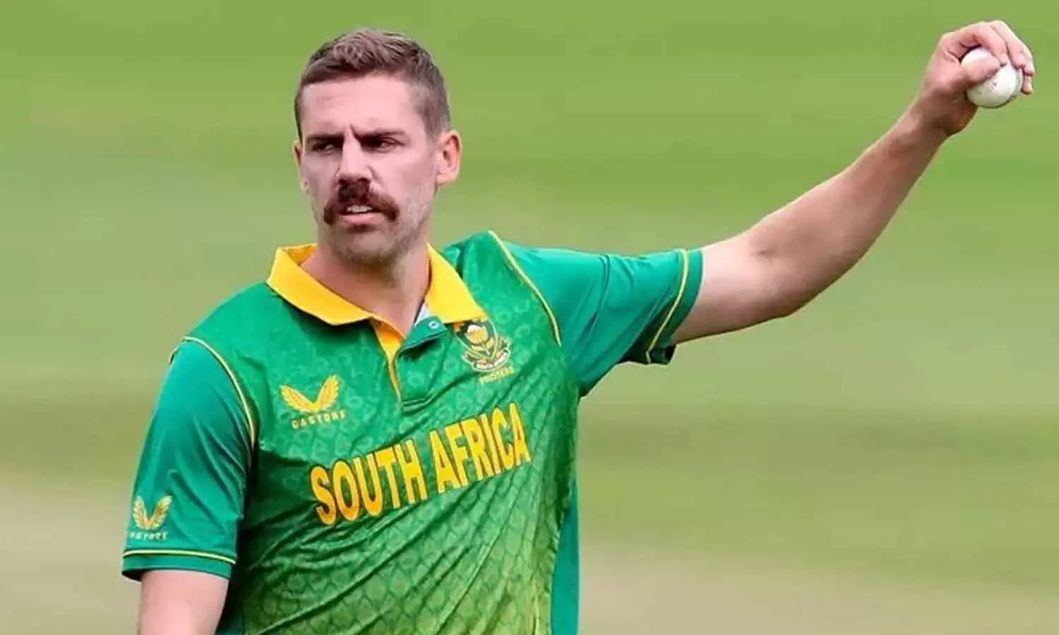 அன்ரிச் நோர்ட்ஜேவை ரூ.6.50 கோடிக்கு ஏலம் எடுத்தது... ... தமிழக வீரர் நடராஜனுக்கு ரூ. 10 கோடி.. டெல்லி அணியில் இணைகிறார் - லைவ் அப்டேட்ஸ்..