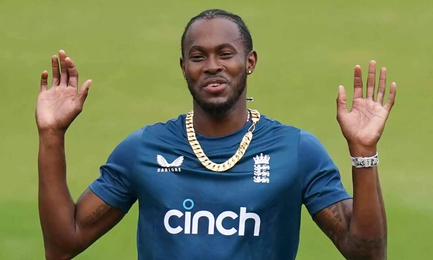 ஆர்சரை ரூ.12.50 கோடிக்கு ஏலம் எடுத்தது ராஜஸ்தான். ... ... தமிழக வீரர் நடராஜனுக்கு ரூ. 10 கோடி.. டெல்லி அணியில் இணைகிறார் - லைவ் அப்டேட்ஸ்..