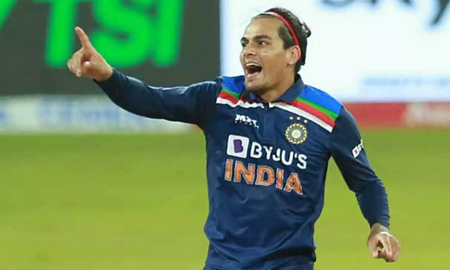 ராகுல் சாஹரை ரூ.3.20 கோடிக்கு ஏலம் எடுத்தது... ... தமிழக வீரர் நடராஜனுக்கு ரூ. 10 கோடி.. டெல்லி அணியில் இணைகிறார் - லைவ் அப்டேட்ஸ்..