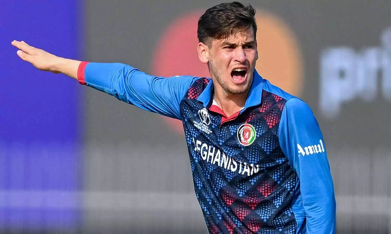 நூர் அகமதுவை ரூ.10 கோடிக்கு ஏலம் எடுத்தது சிஎஸ்கே.... ... தமிழக வீரர் நடராஜனுக்கு ரூ. 10 கோடி.. டெல்லி அணியில் இணைகிறார் - லைவ் அப்டேட்ஸ்..