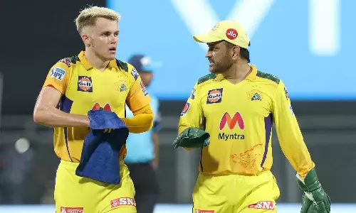 ரூ.2.4 கோடிக்கு ஏலம்.. சுட்டி குழந்தை சாம் கரணை தட்டி தூக்கிய சென்னை அணி