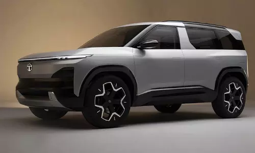 ரீ-என்ட்ரி-க்கு ரெடியான டாடா சியரா - வெளியீடு எப்போ தெரியுமா?