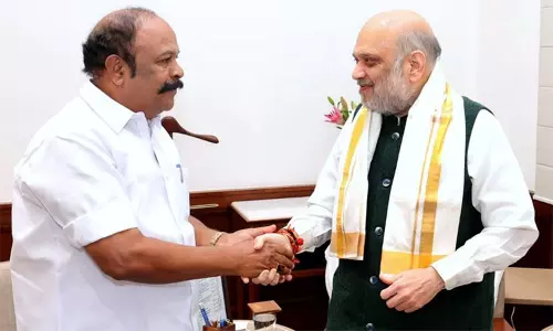 மத்திய மந்திரி அமித்ஷாவுடன் அமைச்சர் சந்திப்பு