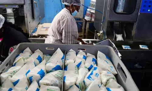 ஆவின் பாலகங்களை 24 மணிநேரமும் இயக்க அரசு நடவடிக்கை