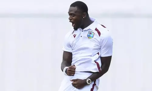 வங்கதேசத்துக்கு எதிரான முதல் டெஸ்ட்: 201 ரன்கள் வித்தியாசத்தில் வெஸ்ட் இண்டீஸ் வெற்றி