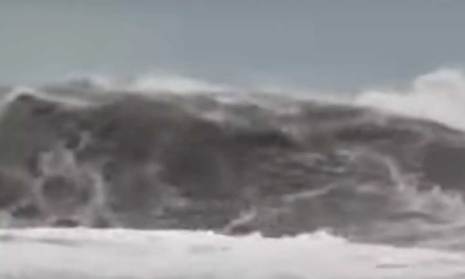 மயிலாடுதுறை மாவட்டம் தரங்கம்பாடியிலும், பூம்புகார்... ... தாமதமாகும் புயல் - மணிக்கு 3 கி.மீ. வேகத்தில் நகர்கிறது.. லைவ் அப்டேட்ஸ்