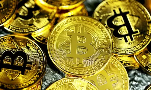 முன்னாள் காதலனின் ரூ.5900 கோடி மதிப்புள்ள பிட்காயினை தவறாக குப்பையில் வீசிய பெண்