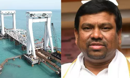 பாம்பன் ரெயில் பாலத்தின் தரத்தை முழுமையாக உறுதி செய்த பிறகே திறக்க வேண்டும்- நவாஸ் கனி எம்.பி கடிதம்