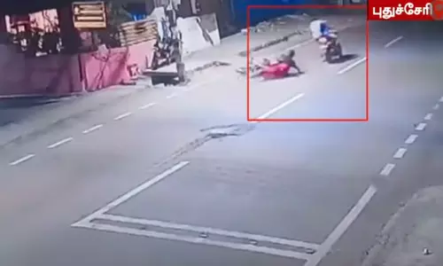 பைக்கில் சென்ற கர்ப்பிணியிடம் நகை பறிப்பு