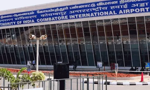 விமான நிலையத்திற்கு துப்பாக்கியுடன் வந்த சென்னை தொழில் அதிபர்- போலீஸ் விசாரணை