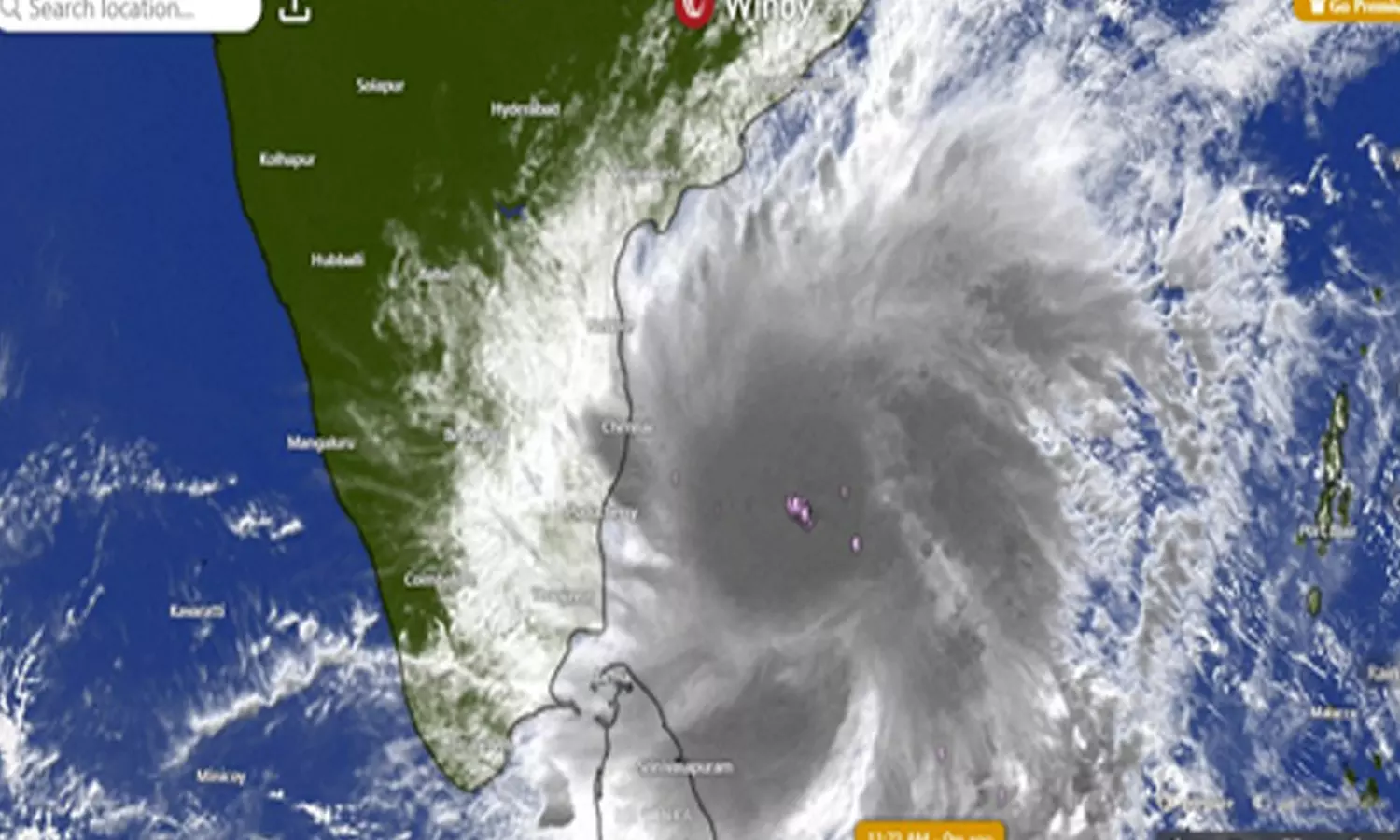 வங்கக்கடலில் நிலைக்கொண்டுள்ள ஆழ்ந்த காற்றழுத்த... ... மாமல்லபுரம்-புதுச்சேரி இடையே கரையைக் கடந்தது ஃபெஞ்சல் புயல்- லைவ் அப்டேட்ஸ்