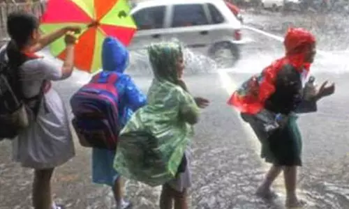 திருவாரூர் மாவட்டத்தில் அனைத்து பள்ளிகளுக்கும் இன்று விடுமுறை- உத்தரவை மீறினால் நடவடிக்கை