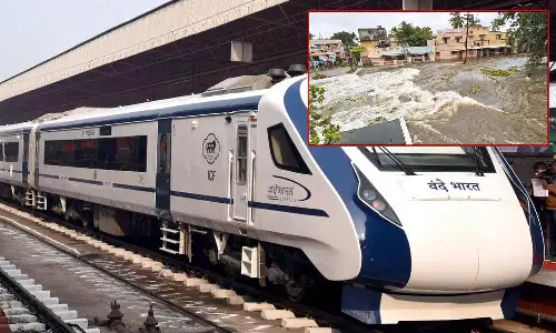 மழை வெள்ளம் எதிரொலி: வந்தே பாரத் உள்பட 5 ரெயில்கள் ரத்து