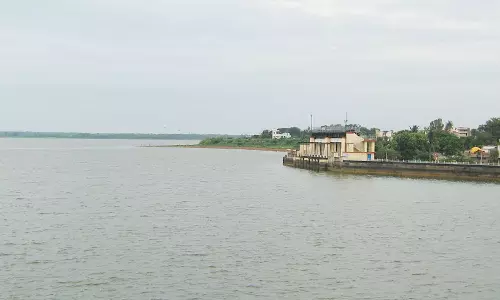 முழு கொள்ளளவை எட்டும் புழல் ஏரி