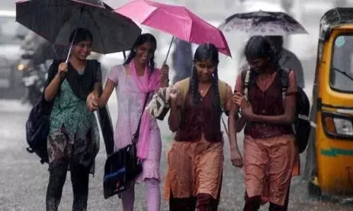 ஃபெஞ்சல் புயல் எதிரொலி - கடலூர் விழுப்புரத்தில் நாளையும் பள்ளி, கல்லூரிகளுக்கு விடுமுறை