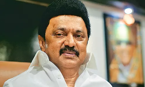 நிவாரண பணிகளில் ஈடுபட்டு வரும் பணியாளர்களுக்கு முதலமைச்சர் மு.க.ஸ்டாலின் பாராட்டு