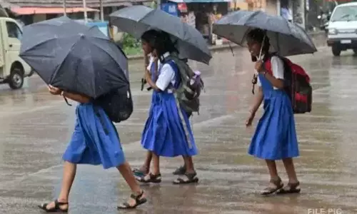 புதுச்சேரியில் நாளையும் பள்ளி, கல்லூரிகளுக்கு விடுமுறை