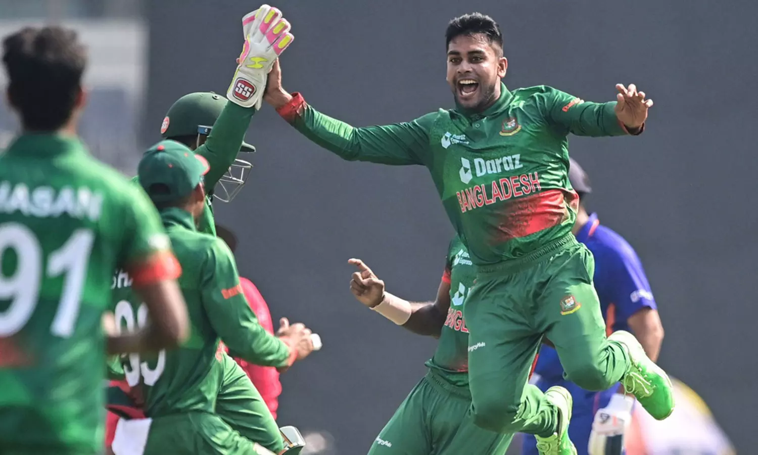 வெஸ்ட் இண்டீஸ்க்கு எதிரான ஒருநாள் தொடர்- வங்காளதேச அணி அறிவிப்பு