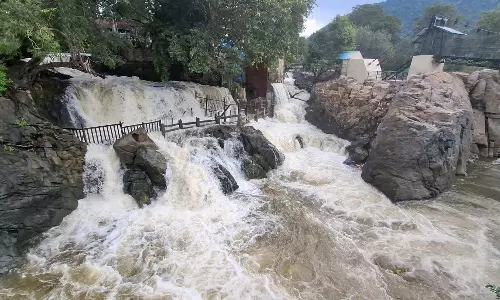 ஒகேனக்கல்லுக்கு நீர்வரத்து 5 ஆயிரம் கனஅடியாக குறைந்தது