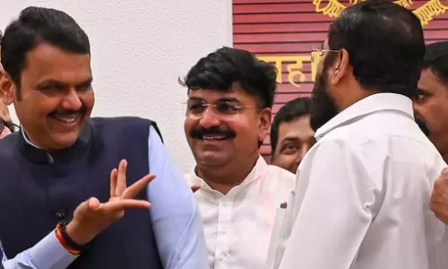 மகாராஷ்டிர முதல்வராக தேவேந்திர பட்னாவிஸ் தேர்வு.. நாளை பதவியேற்பு - மோடி பங்கேற்பு