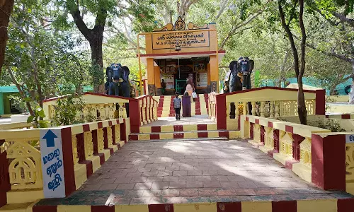 தோரணமலையின் படிக்கட்டுக்கள்