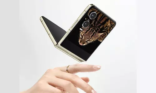 ரூ. 34,999 விலையில் ப்ளிப் போன் அறிமுகம் - மாஸ் காட்டிய டெக்னோ