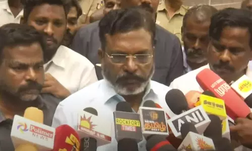 அழுத்தம் கொடுத்தால் இணங்கும் அளவுக்கு நானோ, விசிகவோ பலவீனமாக இல்லை: திருமாவளவன்