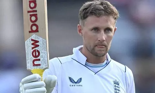 டெஸ்ட் கிரிக்கெட்டில் 100 முறை 50-க்கு மேல் ரன்கள் குவித்த 4-வது வீரர்: ஜோரூட் சாதனை