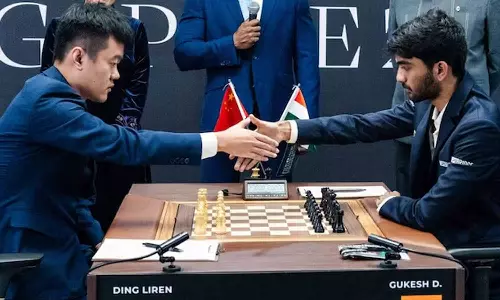உலக செஸ் சாம்பியன்ஷிப்: குகேஷ்- டிங் லிரென் மோதிய 10-வது ஆட்டம் டிரா