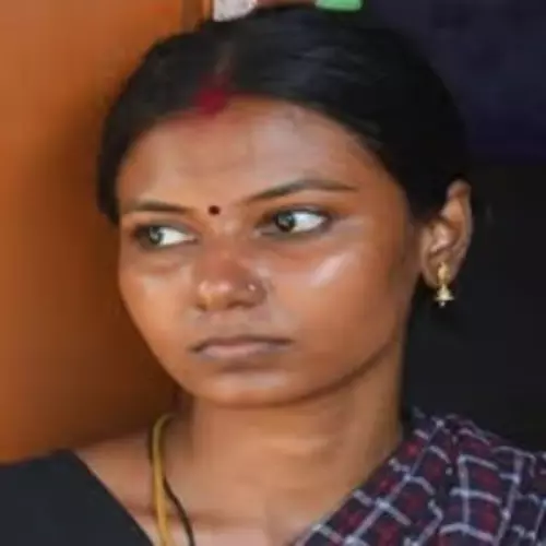 திவ்யா கிருஷ்ணன் திவ்யா கிருஷ்ணன்