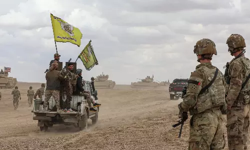 தப்பியோடிய ஆசாத்.. சிரியாவில் ஐஎஸ்ஐஎஸ்-ஐ குறிவைத்து தாக்கிய அமெரிக்க படைகள்