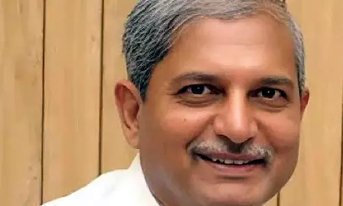 ஜெர்மனி குடியுரிமை வைத்துக் கொண்டு மூன்று முறை எம்.எல்.ஏ.வான கே.சி.ஆர். கட்சி முன்னாள் தலைவர்