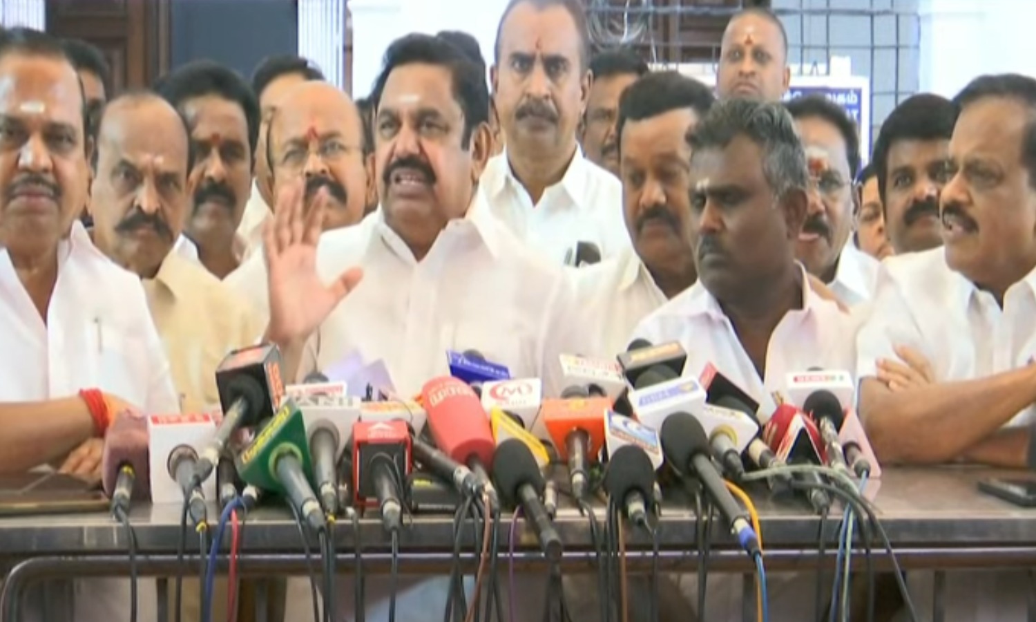 டங்ஸ்டன் விவகாரம்:  மழுப்பலாக பதில் சொல்லும் தி.மு.க. அரசு.. எடுத்துச் சொன்னா கோபம் வருது - இ.பி.எஸ்.