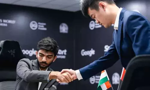 உலக செஸ் சாம்பியன்ஷிப்: 12-வது சுற்று ஆட்டத்தில் இந்திய வீரர் குகேஷ் தோல்வி