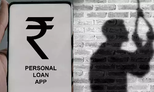 ரூ. 2 ஆயிரம் கடனுக்காக மனைவி படத்தை ஆபாசமாக சித்தரித்து வெளியிட்ட லோன் App ஏஜெண்ட்: அவமானத்தால் கணவன் தற்கொலை