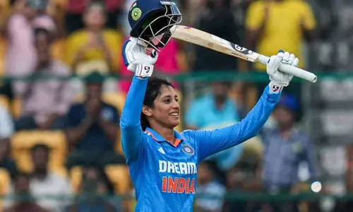 மந்தனாவின் சதம் வீண்.. இந்தியாவை ஒயிட்வாஷ் செய்தது ஆஸ்திரேலியா