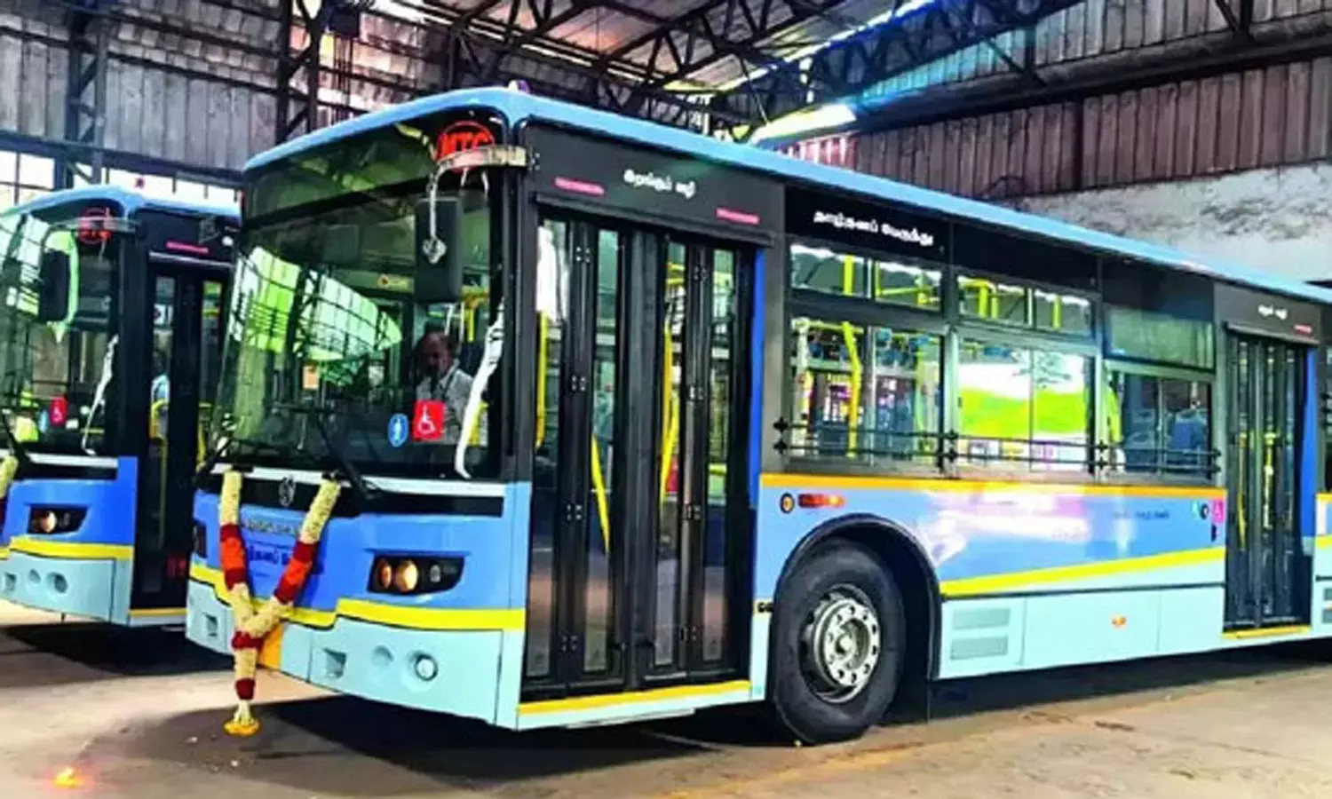 500 தாழ்தள மின்சார பேருந்து வாங்க டெண்டர் கோரியது போக்குவரத்துத்துறை 500 தாழ்தள மின்சார பேருந்து வாங்க டெண்டர் கோரியது போக்குவரத்துத்துறை