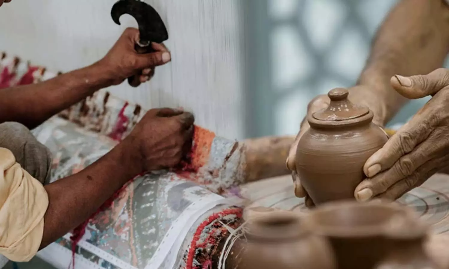 கலைஞர் கைவினை திட்டத்தில் பயன்பெற விரும்புவோர் இன்று முதல் விண்ணப்பிக்கலாம் -தமிழ்நாடு அரசு கலைஞர் கைவினை திட்டத்தில் பயன்பெற விரும்புவோர் இன்று முதல் விண்ணப்பிக்கலாம் -தமிழ்நாடு அரசு