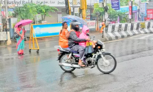 கரூர், அரியலூர், புதுக்கோட்டை, பெரம்பலூரில் கொட்டி தீர்த்த கனமழை
