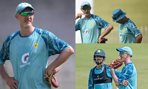 தென்ஆப்பிரிக்கா டெஸ்ட் தொடர்: பாகிஸ்தான் அணியுடன் இணைய மறுத்த பயிற்சியாளர் கில்லெஸ்பி