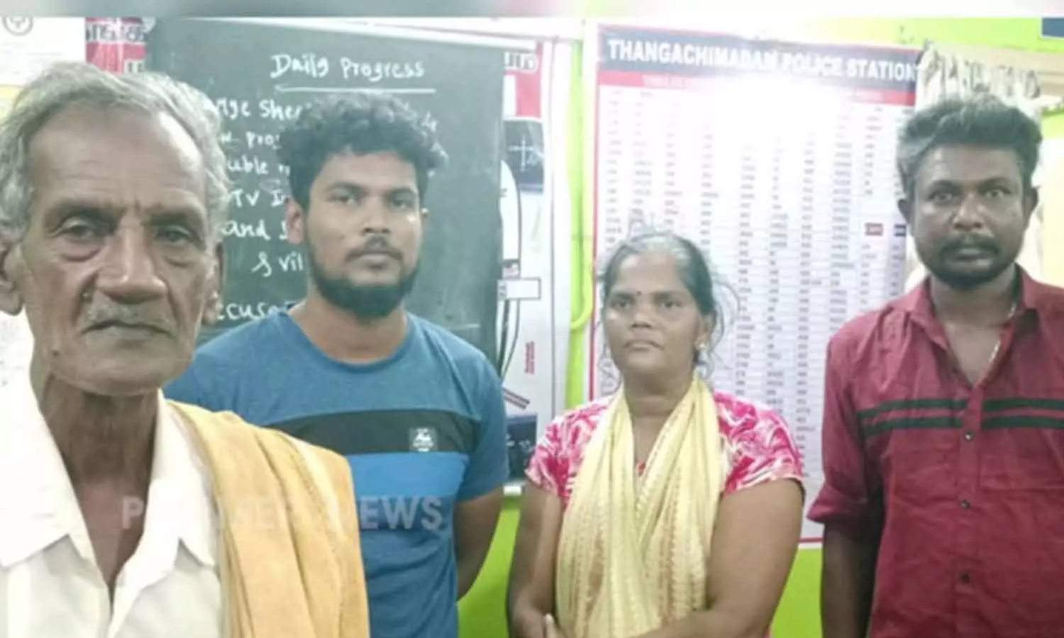 சட்டவிரோதமாக இலங்கைக்கு படகில் செல்ல முயன்ற  4 பேர் கைது