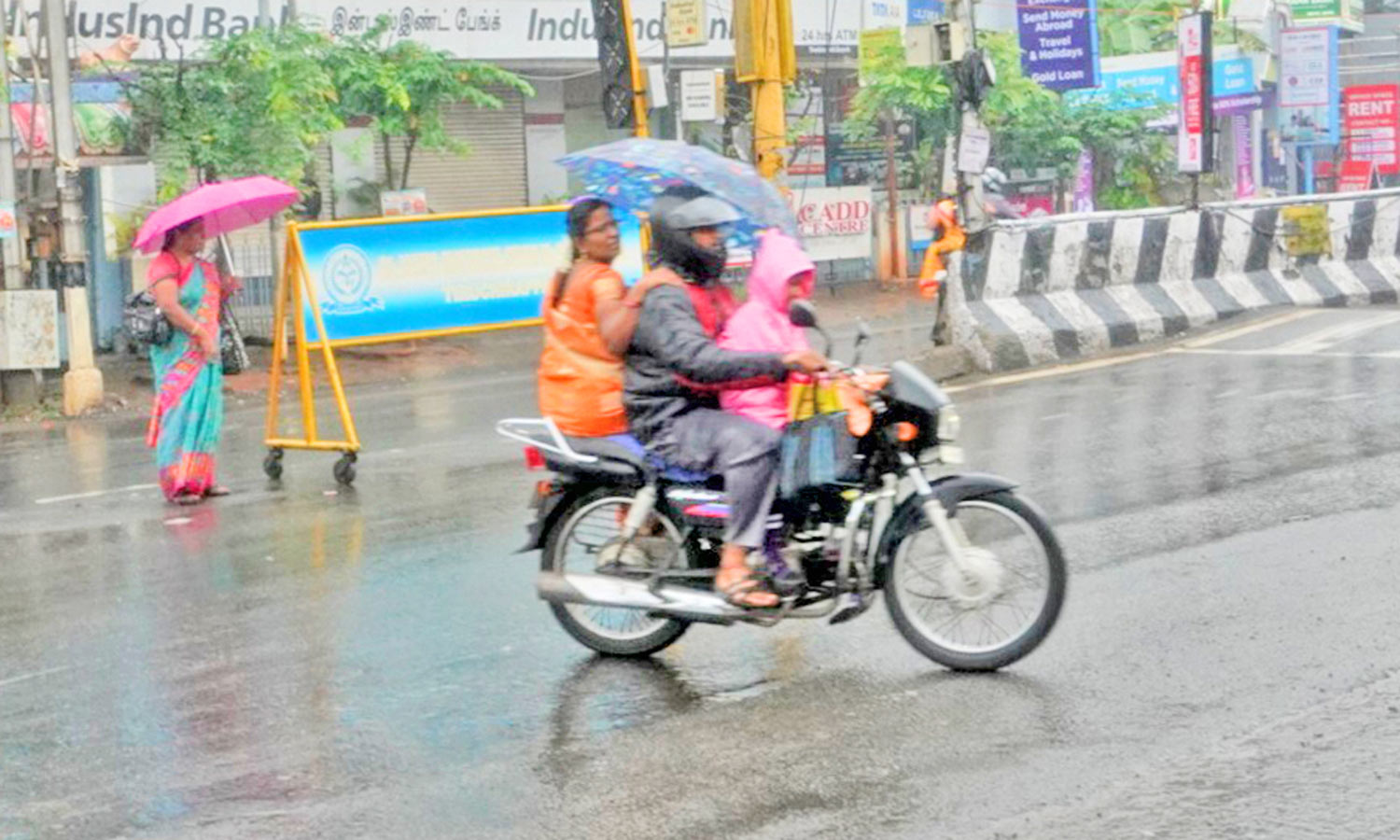 கரூர், அரியலூர், புதுக்கோட்டை, பெரம்பலூரில் கொட்டி தீர்த்த கனமழை