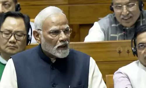 நாட்டை ஒற்றுமையாக வைத்திருப்பதில் நமது அரசியல் சாசனம் தான் ஆதாரமாக உள்ளது- பிரதமர் மோடி