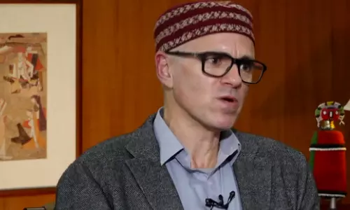 மின்னணு வாக்கு இயந்திரத்தை குறை சொல்லாதீர்கள்: காங்கிரசை சாடிய உமர் அப்துல்லா