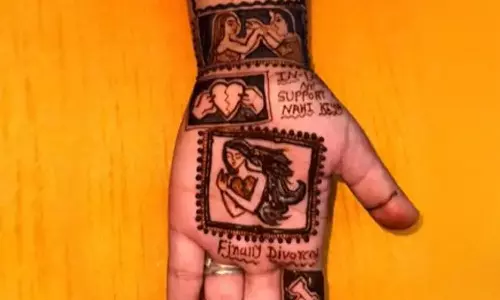 மெகந்தி வரைந்து விவாகரத்தை கொண்டாடிய இளம்பெண்- வீடியோ