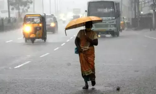 சென்னையில் பல்வேறு பகுதிகளில் தொடர்ந்து பெய்யும் மழை