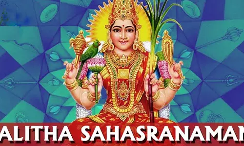 அன்னைக்கு கொலுசு அணிவிக்க மறுத்த அர்ச்சகர்கள்